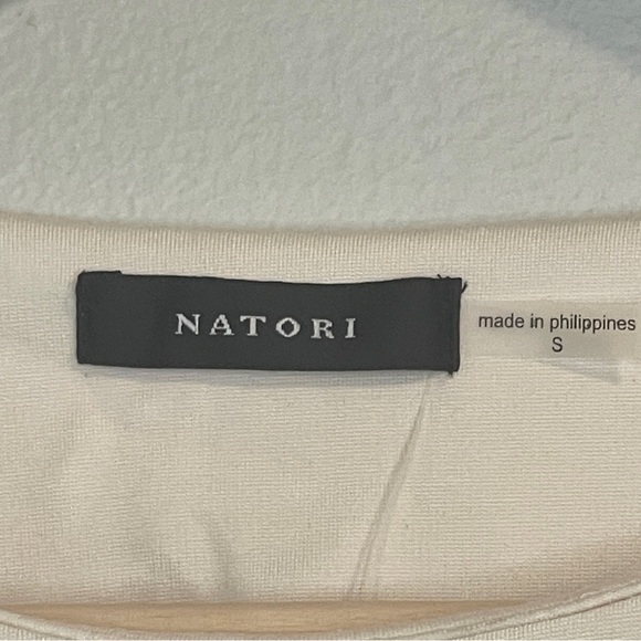 NATORI DOUBLE KNIT SHORT SLEEVE APPLIQUE SWEATSHIRT S - Picture 6 of 8